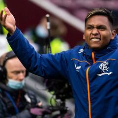 Morelos, a puro gol, acalla críticas y convence al técnico