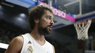 Llull presume de su hija con un body de "Era campo atrás" y Morabanc responde