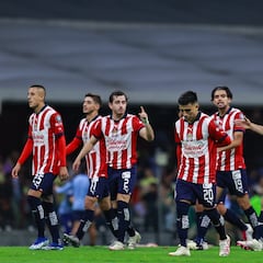 La cancha del Estadio Jalisco le viene bien a Chivas