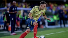 Santiago Arias en un partido de la Selección Colombia