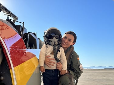 Capitán Priscila Sánchez Correa, instructora de vuelo: “El adiós de la Patrulla Águila este fin de semana nos tiene emocionados a todos”