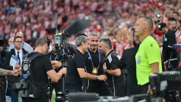 2/10/25 PARTIDO CHAMPIONS LEAGUE
FASE LIGA FASE GRUPOS JORNADA 3
ATHLETIC BILBAO - QARABAG FK
ERNESTO VALVERDE GURBAN GURBANOV SALUDO