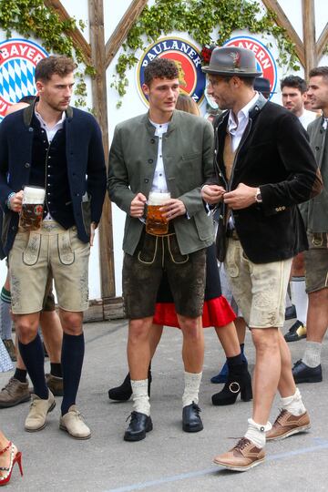 Leon Goretzka, Benjamin Pavard and Javi Martínez.