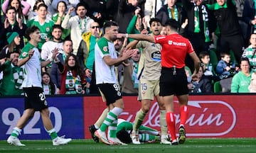 Un penalti de Naldo sobre Sangalli propici que Andrs Martn abriera el marcador.