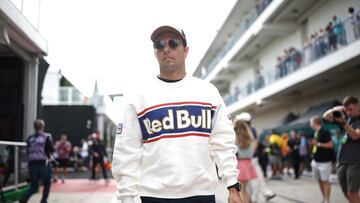 Checo Pérez gana terreno para llegar a Cadillac