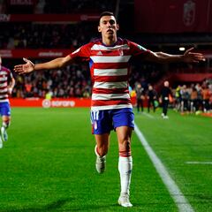 Los Cármenes es territorio de Uzuni