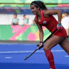 "La gente dejó de ir a los hospitales": el relato de la hockista chilena en Holanda