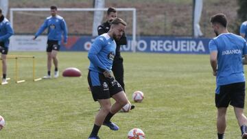 Héctor Hernández, en un entrenamiento de la pasada temporada del Depor.