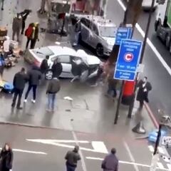 Un coche atropella en Londres a varios peatones y deja al menos cinco heridos