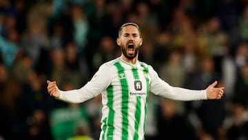 Isco Alarcón celebra uno de sus goles con el Betis.