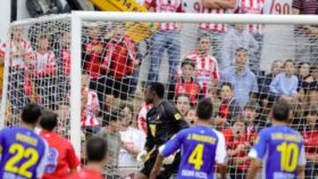 <b>DIO EL TRIUNFO AL SPORTING. </b>El argentino Sangoy volvió a ser decisivo. Un golazo suyo, con colaboración de Kameni, decidió el partido.