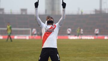 MAR DEL PLATA, ARGENTINA - JULY 24: Miguel Borja of River Plate celebrates after scoring the third goal of his team during a match between Aldosivi and River Plate as part of Liga Profesional 2022 at Estadio Jose Maria Minella on July 24, 2022 in Mar del Plata, Argentina. (Photo by Rodrigo Valle/Getty Images)