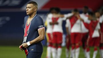 Soccer Football - Ligue 1 - Paris St Germain v AS Monaco - Parc des Princes, Paris, France - February 21, 2021 Paris St Germain's Kylian Mbappe before the match REUTERS/Benoit Tessier