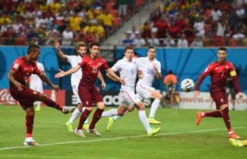 Nani adelantó a Portugal. 0-1.