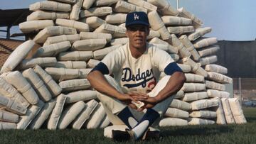 Los Angeles Dodgers legend and base stealing master Maury Wills has passed away at the age of 89.