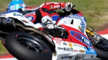 <b>SEGUNDO. </b>Checa, ayer con su Ducati en el trazado de Portimao.