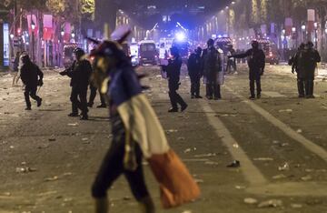 Así fueron los disturbios en París tras el triunfo de Francia