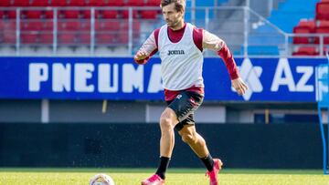 Llorente, entrenando