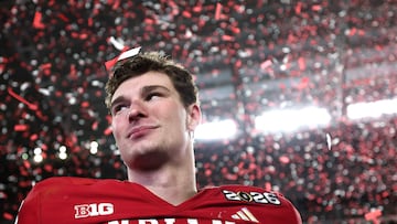 Fernando Mendoza se declara elegible para el Draft