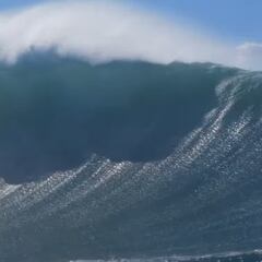 La tremenda lucha de Pedro Levi contra las olas gigantes de Nazaré