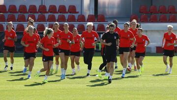 Jugadoras del Atl&eacute;tico Femenino durante un entrenamiento. 