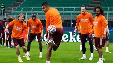 Modric, Mendy, Casemiro, Lunin y Marcelo, durante el entrenamiento en San Siro.