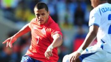 <b>OBJETIVO. </b>Alexis Sánchez ve con buenos ojos la posibilidad de jugar en Málaga.