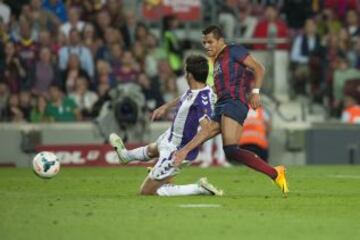 Barcelona-Valladolid. 3-1. Alexis anota el tercer gol.