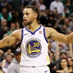 Stephen Curry agrees to 4-year $215 million extension with the Golden State Warriors