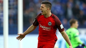 Eintracht Frankfurt trigger option to buy Barcelona-linked Jovic
