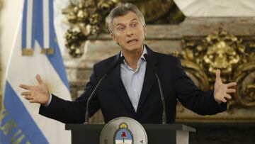 El mandatario fue presidente de Boca Juniors y los malos arbitrajes hacia River Plate han generado polémica en la liga local.