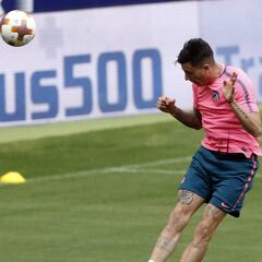 Giménez se retiró antes por precaución con molestias