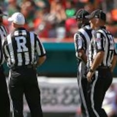 Cómo se eligen los "zebras" para los playoffs de la NFL