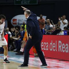 Reacción fantástica del Madrid con la vuelta del mejor Llull