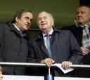 Platini urge a Blatter a poner un límite de edad en su cargo