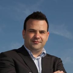 José Elías: lamborghini, helicóptero y energía renovable