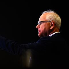 Kamala Harris elige a Tim Walz, gobernador de Minnesota, como compañero de fórmula: ¿Quién es?