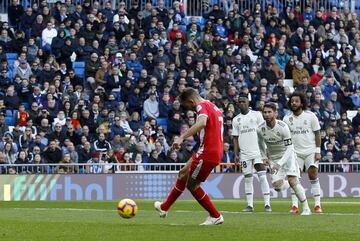 Desde los 11 metros el delantero uruguayo empató el partido.