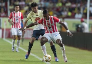 Rayos y Águilas terminaron empatando 1-1 en un vibrante partido en el Estadio Victoria que se vivió con mucha intensidad.