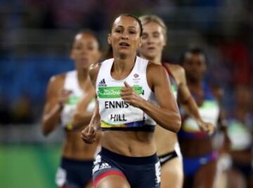 Jessica Ennis-Hill of Great Britain competes in the Women's Heptathlon 800m on Day 8 of the Rio 2016 Olympic Games at the Olympic Stadium on August 13, 2016 in Rio de Janeiro, Brazil.  (Photo by Alexander Hassenstein/Getty Images)