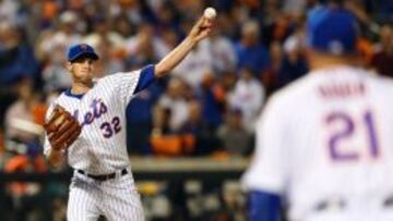 Steven Matz y Enrique Hernández, de los Mets.