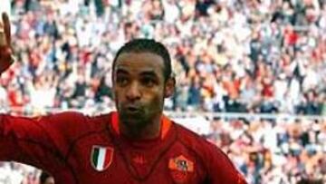 <B>OBJETO DE DESEO</B>. El Real Madrid quiere a Emerson, pero el jugador quiere marcharse a la Juve.