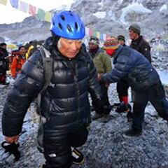 Yuichiro Miura, 86 años, aborta su subida al Aconcagua