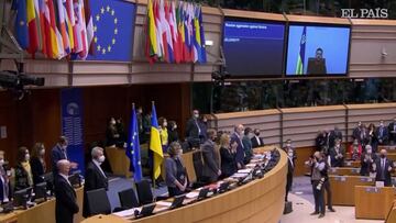 El SOS de Zelenski a la UE en el Parlamento Europeo: pide que se permita la adhesi車n a Ucrania