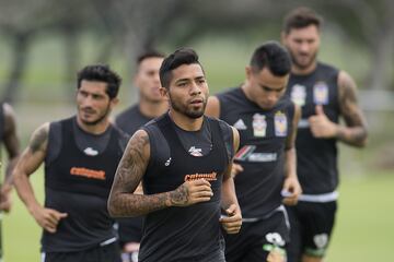 La última joya de las fuerzas básicas del Cruz Azul no pudo quedarse en la titularidad del Villarreal (2012-14) y Rayo Vallecano (2014-15), pero gracias a sus actuaciones con Tigres podría tener su revancha en Europa.
