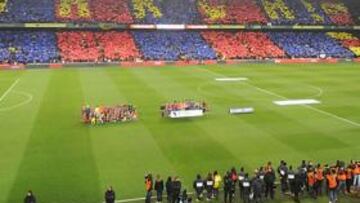 <b>HABRÁ LLENO EN EL CAMP NOU. </b>Ayer se pusieron a la venta en taquilla y se agotaron las últimas entradas disponibles para ver en directo en el Camp Nou el Clásico que decide la Liga. Habrá lleno absoluto (96.336 espectadores) y se prevé que funcione la reventa en los aledaños del estadio.