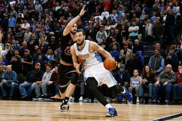 Joffrey Lauvergne, durante su estancia en Denver Nuggets.