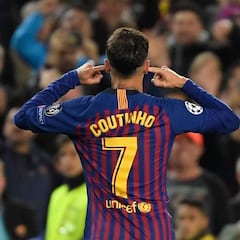 Coutinho celebró su golazo al United con un gesto desafiante