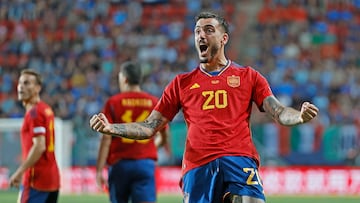 Joselu celebra el segundo gol que anota en el  minuto 87 de partido.