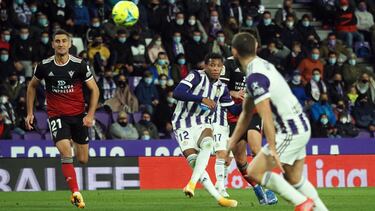 VALLADOLID, 06/11/21. PHOTOGENIC. PARTIDO DE LA LIGA SMARTBANK ENTRE EL REAL VALLADOLID Y EL MIRANDÃS, EN EL ESTADIO JOSE ZORRILLA. GOL DE GONZALO PLATA